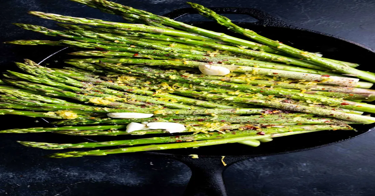 asparagus in cast iron pan