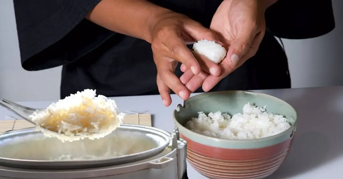 cooking sushi rice in a rice cooker