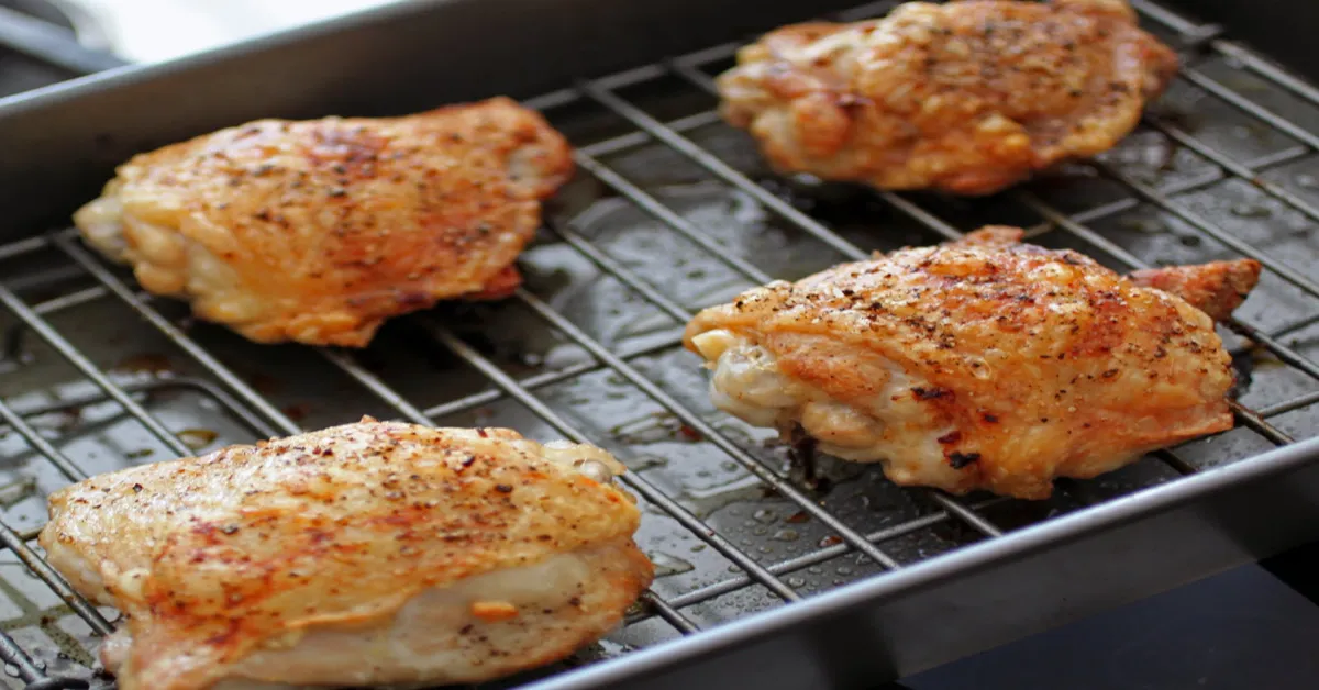 how long to bake bbq chicken thighs at 425